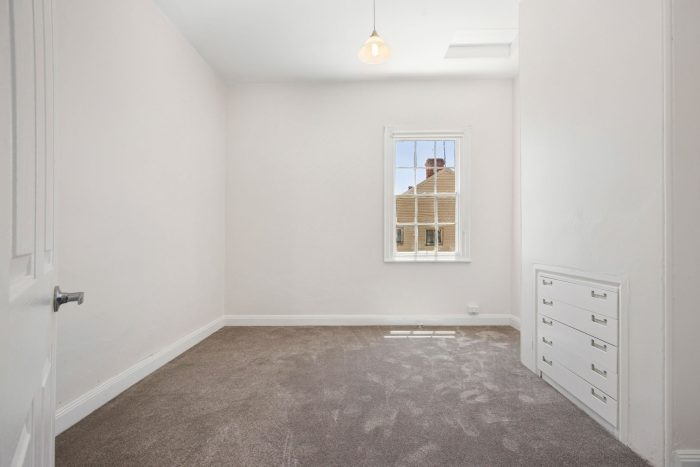 7-web-or-mls-42-Faithful-St-7