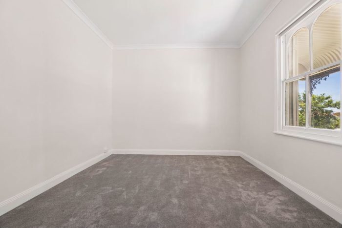 8-web-or-mls-42-Faithful-St-8