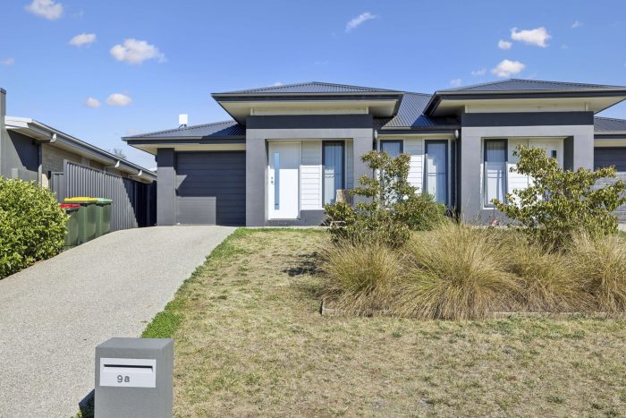 8-web-or-mls- 9 Bonneville Bvd-8