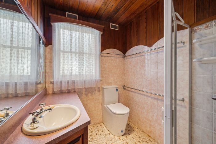 9-web-or-mls-83-Joshua-St-9